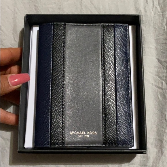 passport holder michael kors